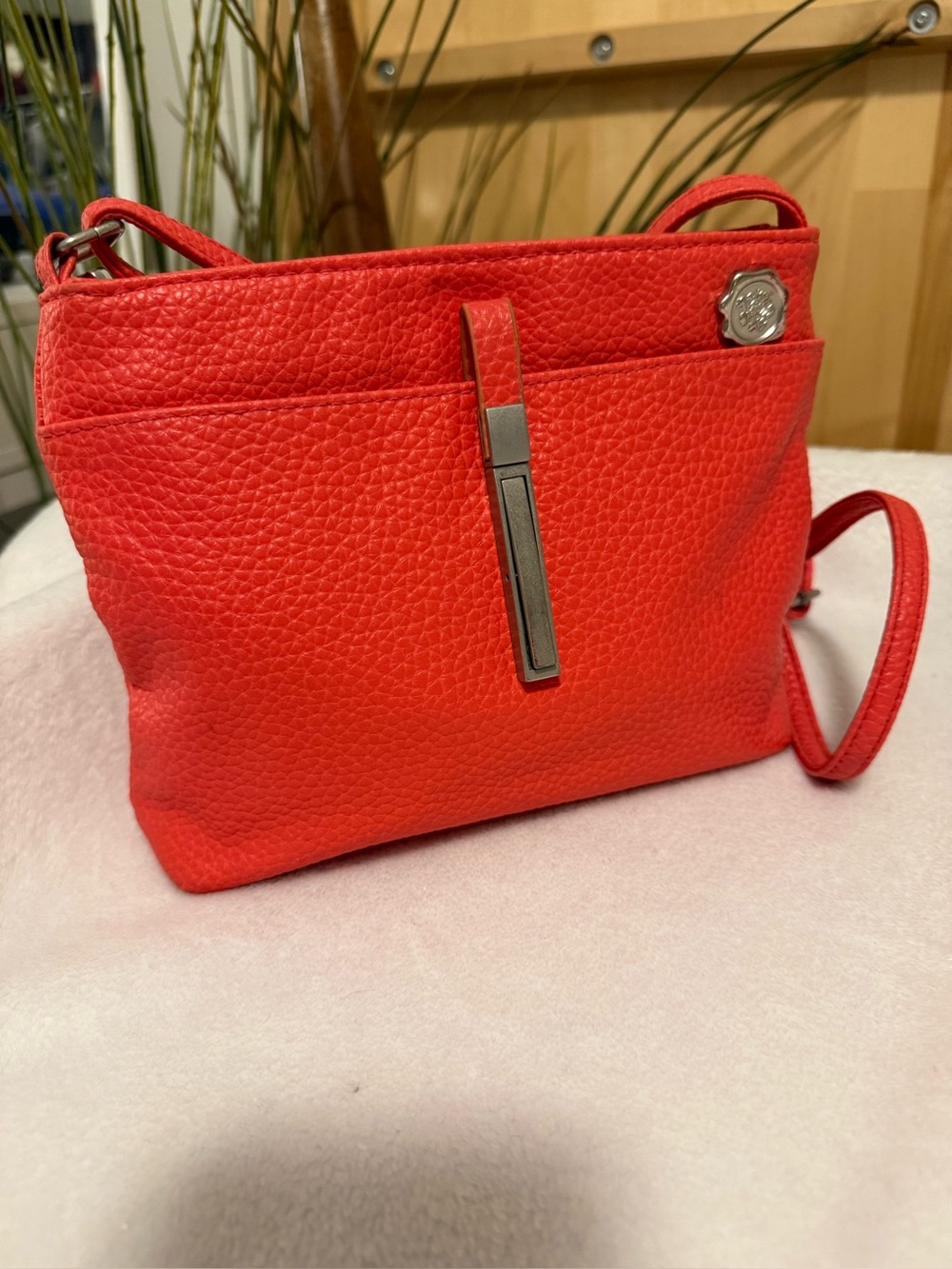 Fiorelli Coral Pebbled Faux Leather Crossbody Purse Shoulder Bag 9” x 6.5”